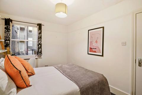 1 bedroom in a house share to rent, Lanark Place, London W9
