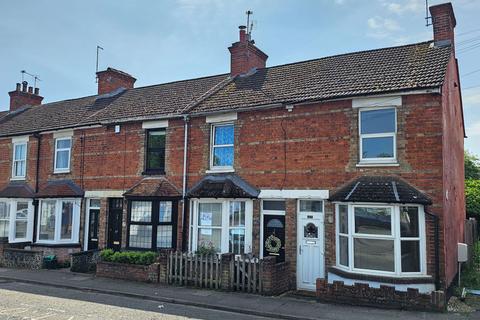 3 bedroom end of terrace house for sale, Mill Lane, Newbury RG14