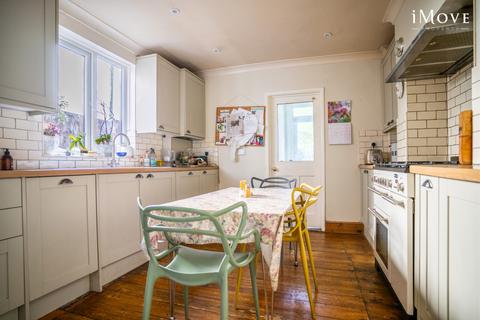 5 bedroom end of terrace house for sale, Marlow Road, London SE20