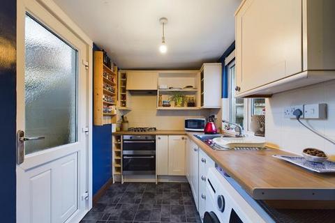 3 bedroom end of terrace house to rent, Launceston, Cornwall PL15