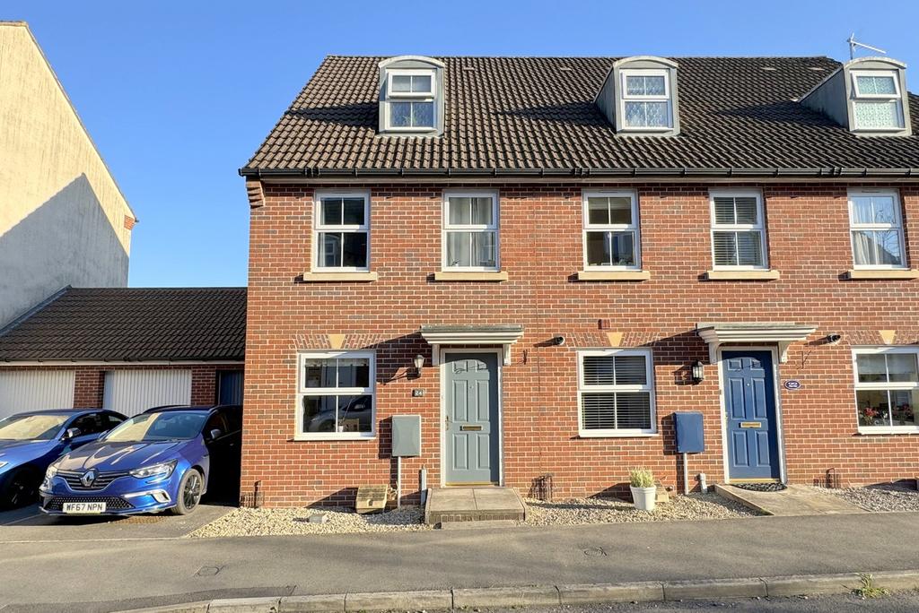 Wincanton, Somerset, BA9 3 bed end of terrace house for sale £275,000