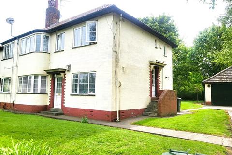 2 bedroom maisonette to rent, Sandringham Drive, Leeds LS17