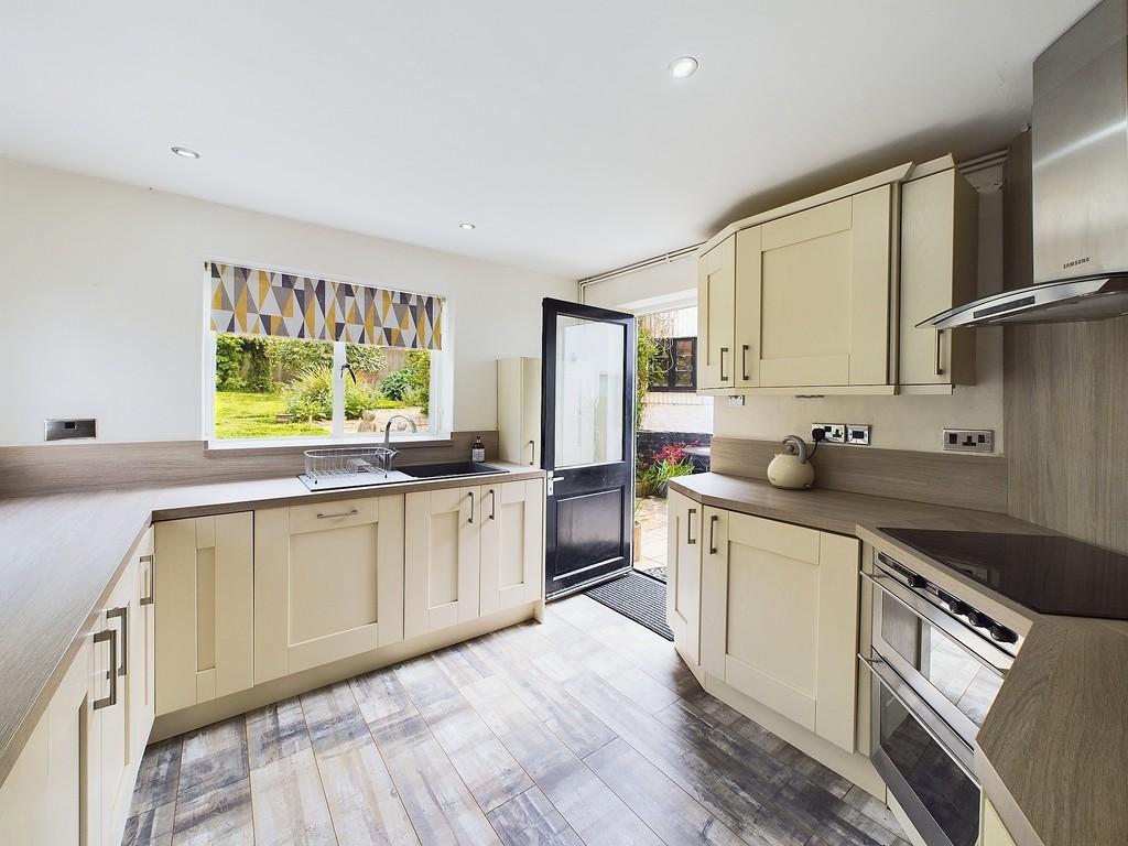 Marsh Green 4 bed detached house for sale £599,950