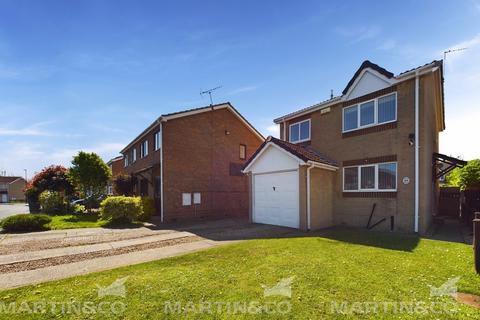 3 bedroom detached house for sale, Crossfield Drive , Skellow