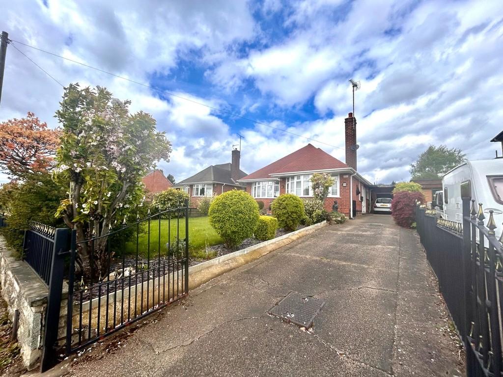 Sutton Road, Mansfield, Nottinghamshire 2 bed detached bungalow for