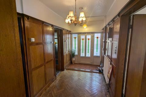 2 bedroom detached bungalow for sale, Sutton Road, Mansfield, Nottinghamshire