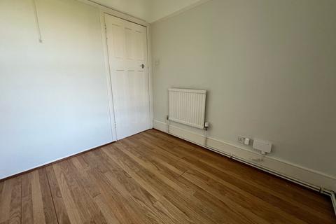 10 Hornchurch Hill, Whyteleafe, CR3 0DA