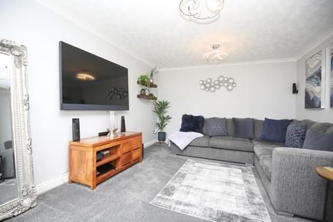 8 The Willows, Atherstone, CV9 3DH
