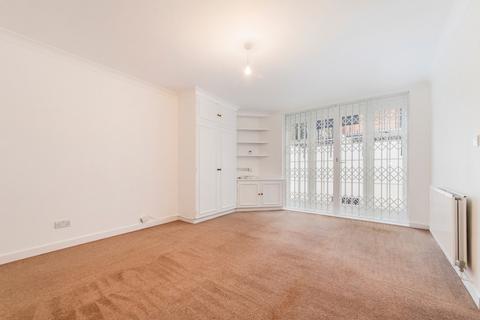Studio to rent, Winterton House, Park Walk SW10