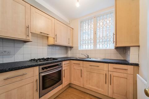 Studio to rent, Winterton House, Park Walk SW10