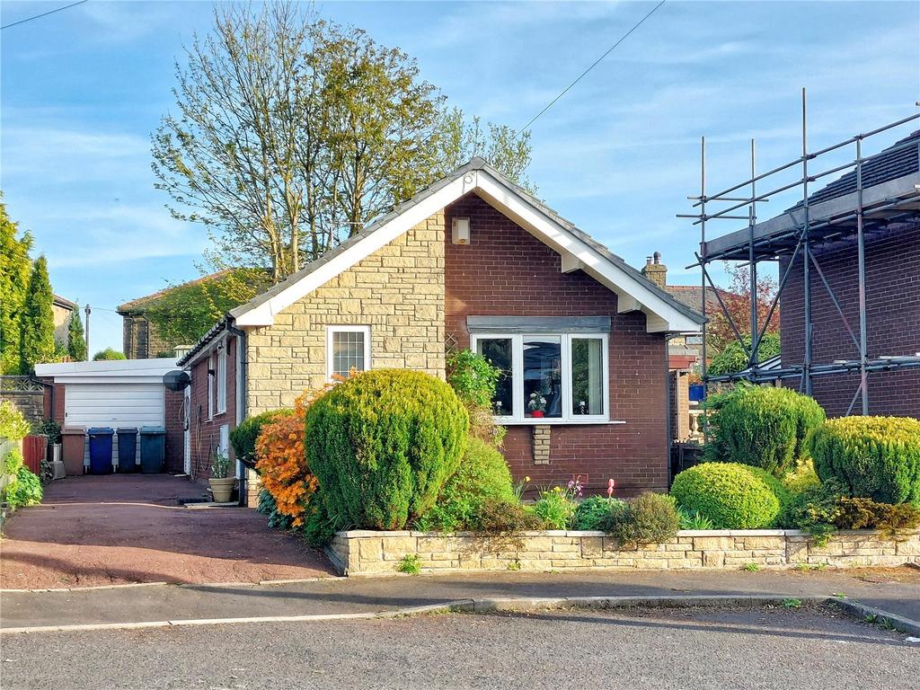 Bungalow &amp; Garage