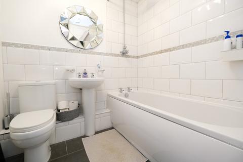 2 Harvel Close, Orpington, BR5 2QQ