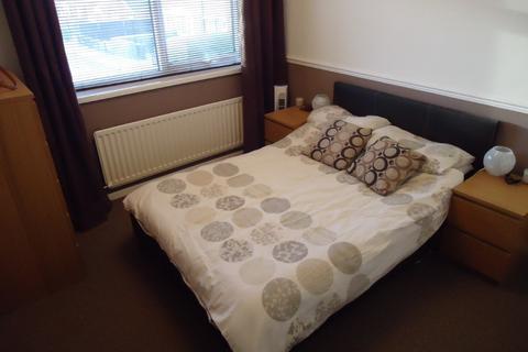 3 bedroom semi-detached house to rent, Mallard Road, Darlington, County Durham