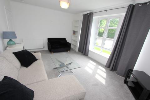 2 bedroom flat to rent, Old Castle Gardens, Cathcart G44