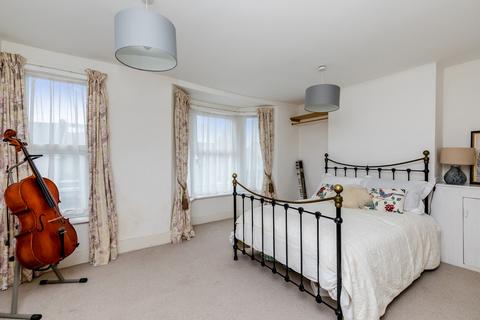 51 Bentham Road, Brighton, BN2 9XB