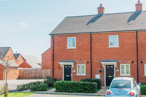 2 bedroom end of terrace house for sale, Marston Close, Banbury, OX16