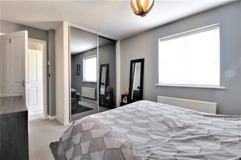 74 Buxton Way, Royal Wootton Bassett, Swindon, SN4 8JB