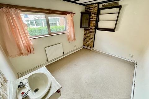 17 Branches Lane, Holbeach, Spalding, PE12 7BE
