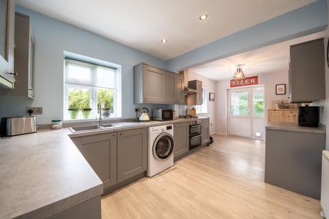 27 Greenfield Road, Sheffield, S8 7RR