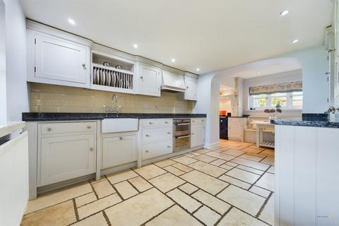 4 bedroom cottage for sale, Rakeway Road, Cheadle
