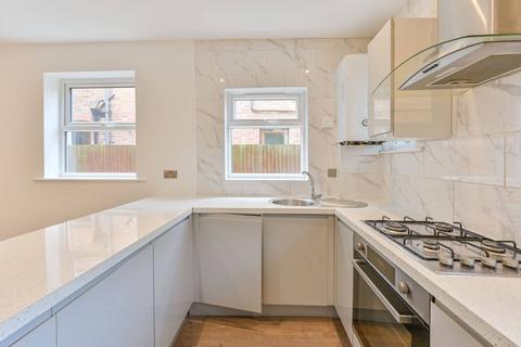 2 bedroom flat for sale, Rosslyn Crescent, Harrow, HA1