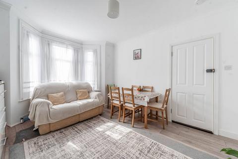 1 bedroom flat for sale, Stanley Road, South Harrow, Harrow, HA2