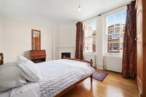 4 bedroom flat for sale, Sutton Court, Fauconberg Road, London