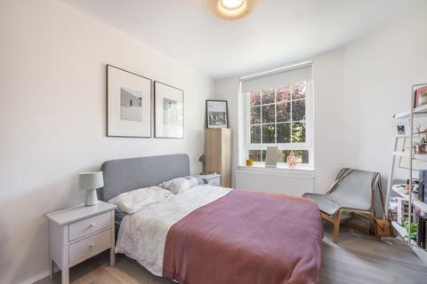 2 bedroom flat for sale, Rochester House, Manciple Street, London
