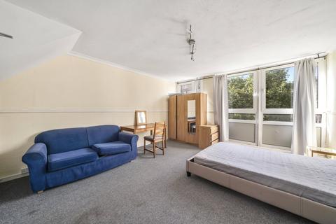 3 bedroom flat to rent, Stanhope Street, Camden, London