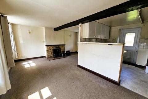 2 bedroom cottage for sale, Broad Street, Syresham