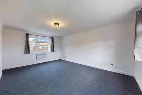 2 bedroom apartment to rent, Brussels Way, Luton