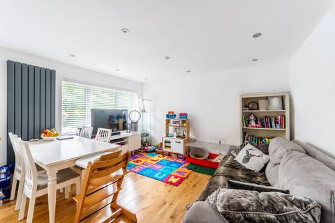 Flat 2, 24 Kensington Avenue, Thornton Heath, CR7 8BY