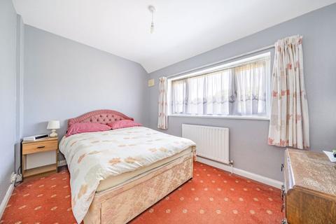 75 Holbeach Gardens, Sidcup, DA15 8QW