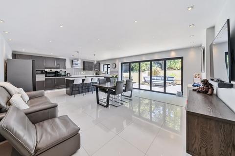 32a Selcroft Road, Purley, CR8 1AD