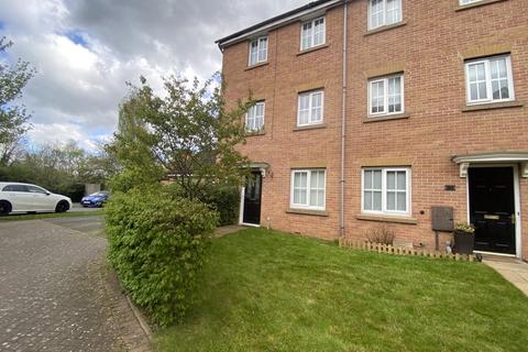 3 bedroom end of terrace house to rent, Laxton Grove, Solihull B91