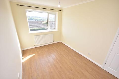 4 bedroom semi-detached house to rent, Upper Longlands, Dawlish