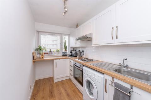 1 bedroom flat for sale, 5 South Mellis Park, Edinburgh, EH8