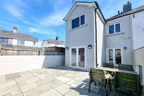 4 bedroom end of terrace house for sale, Brynteg Avenue, Bridgend, Bridgend County. CF31 3EN