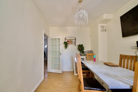 3 bedroom terraced house for sale, Rowdowns Road, Dagenham, Essex, RM9 6NJ