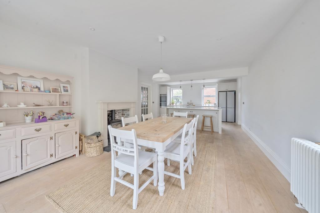 Kitchen / Breakfast Room