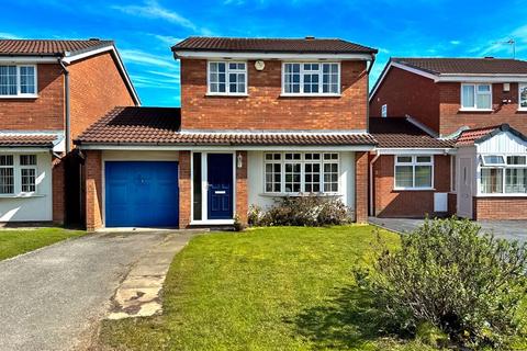 3 bedroom detached house for sale, Rollesby Drive, Willenhall