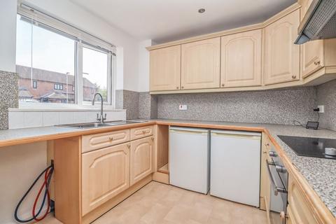 2 bedroom end of terrace house for sale, Latimer Court, Portsmouth