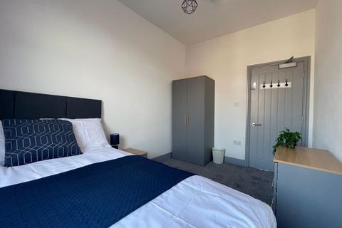1 bedroom in a flat share to rent, Inskip Terrace, Gateshead NE8