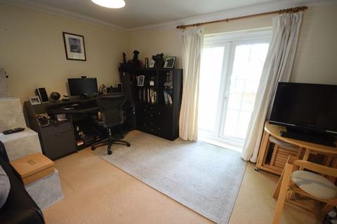 2 bedroom flat to rent, Wimborne Road, Bournemouth BH2