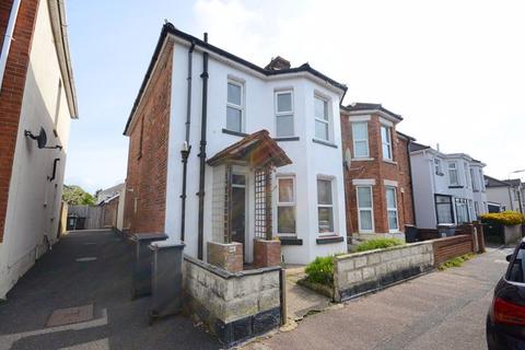3 bedroom semi-detached house to rent, Shelbourne Road, Bournemouth BH8