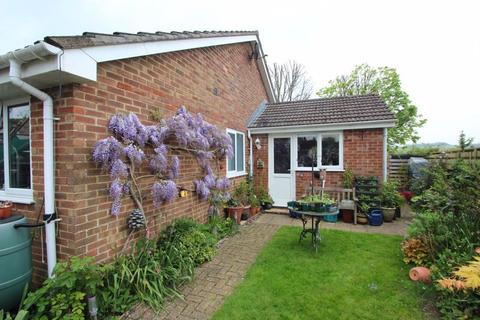 2 bedroom semi-detached bungalow for sale, Ethelburga Drive, Folkestone