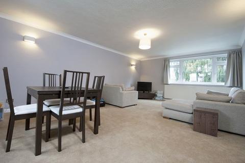 2 bedroom apartment to rent, Ashley Road, Walton-On-Thames