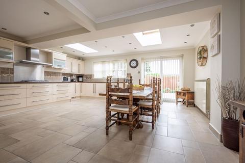 3 bedroom detached house for sale, Broxholme Way, Maghull L31