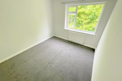 2 bedroom apartment to rent, Dartmeet Court, Nottingham, NG7 5RD