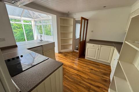 3 bedroom detached bungalow to rent, Bodinar Road, Penryn TR10